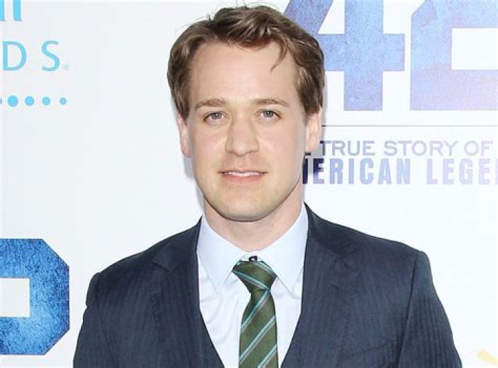 T.R. Knight Is Heading Back to Shondaland E! News