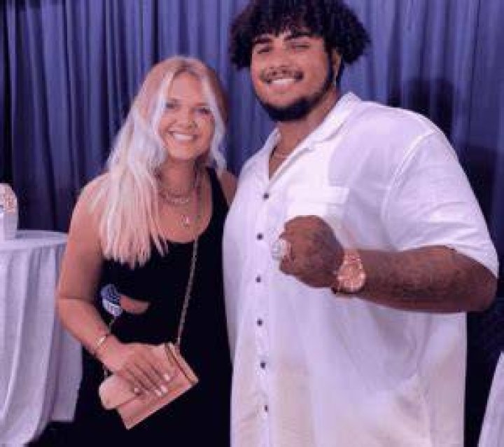 Tristan Wirfs family, wife, children, parents, siblings ·