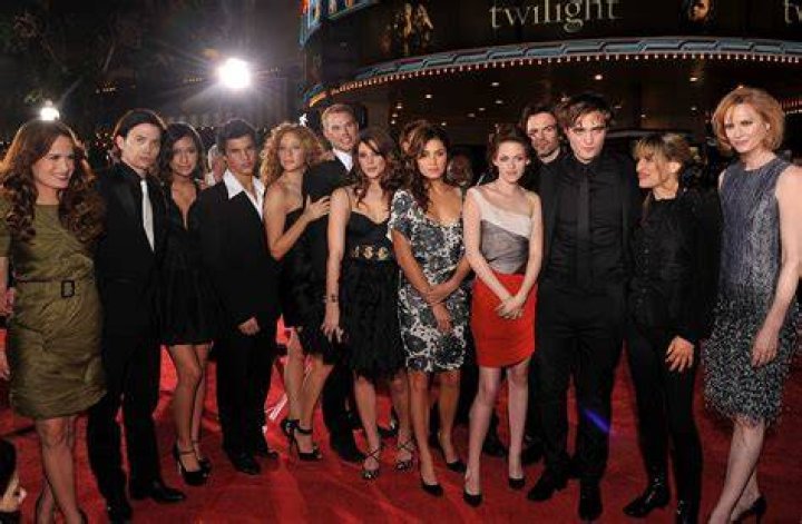 Twilight Cast Twilight Cast Photo (9671052) Fanpop