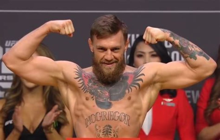 UFC star Conor McGregor pictured partying with Kinahan cartel associate