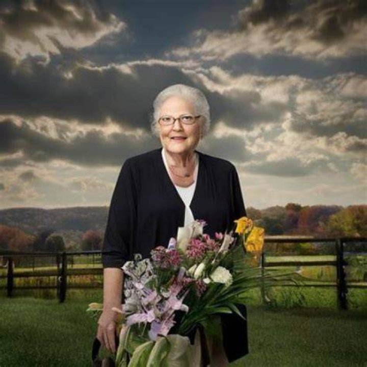 Uncover Insights From Her 2007 Obituary