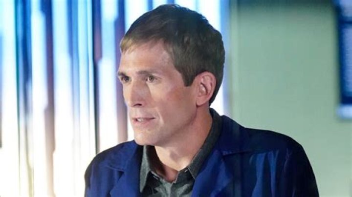 Uncover The Secrets Of Eric Szmanda's Enduring Marriage