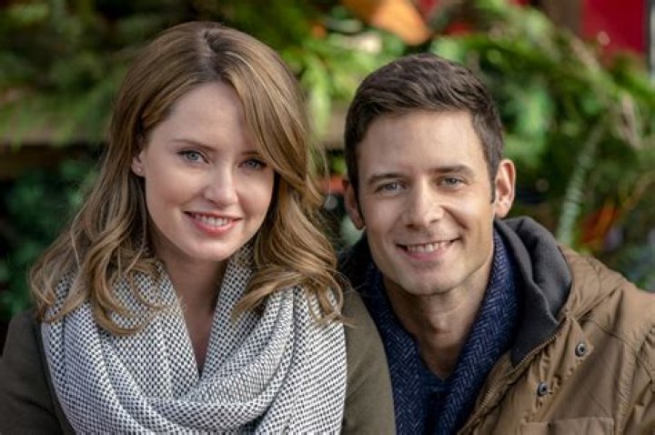 Uncovering The Enduring Legacy Of Steve Lund In Hallmark Movies