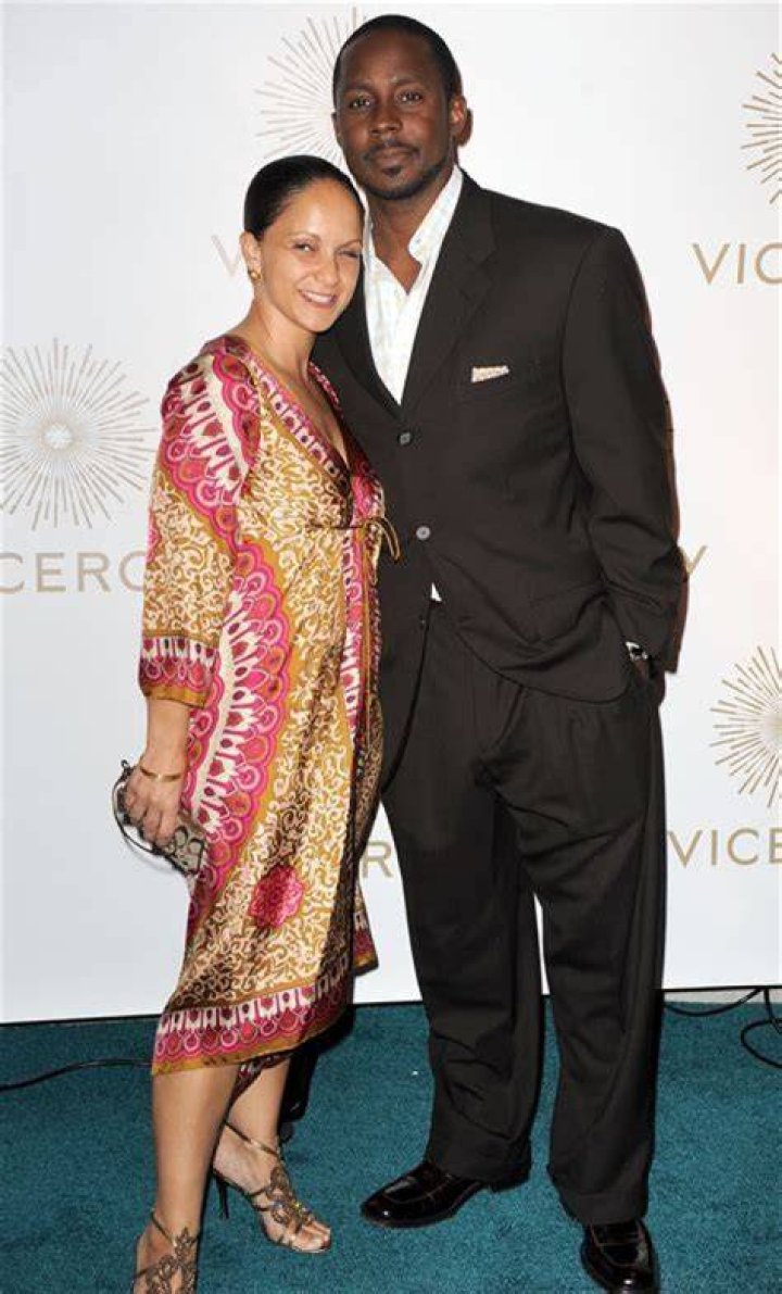 Uncovering The Secrets Of Jon B.'s Enduring Marriage