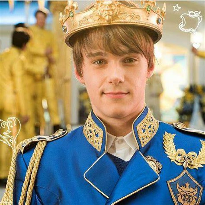 Unlock The World Of Mitchell Hope, The Iconic Ben From Descendants