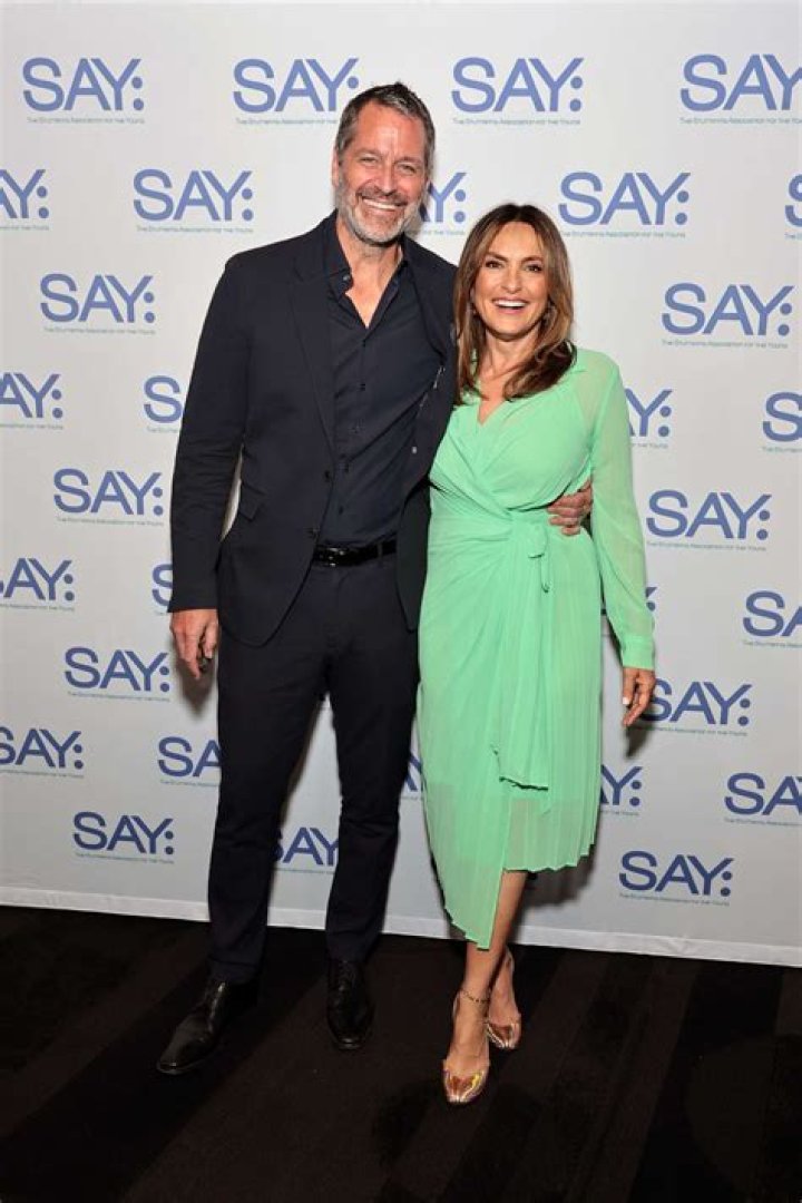 Unraveling Mariska Hargitay's Height: Uncovering Height And Beyond