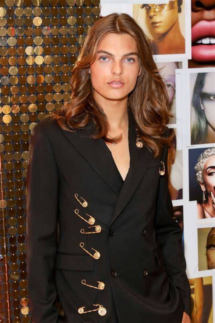 Unveiling Damian Hurley's Sexual Orientation: Discoveries And Insights