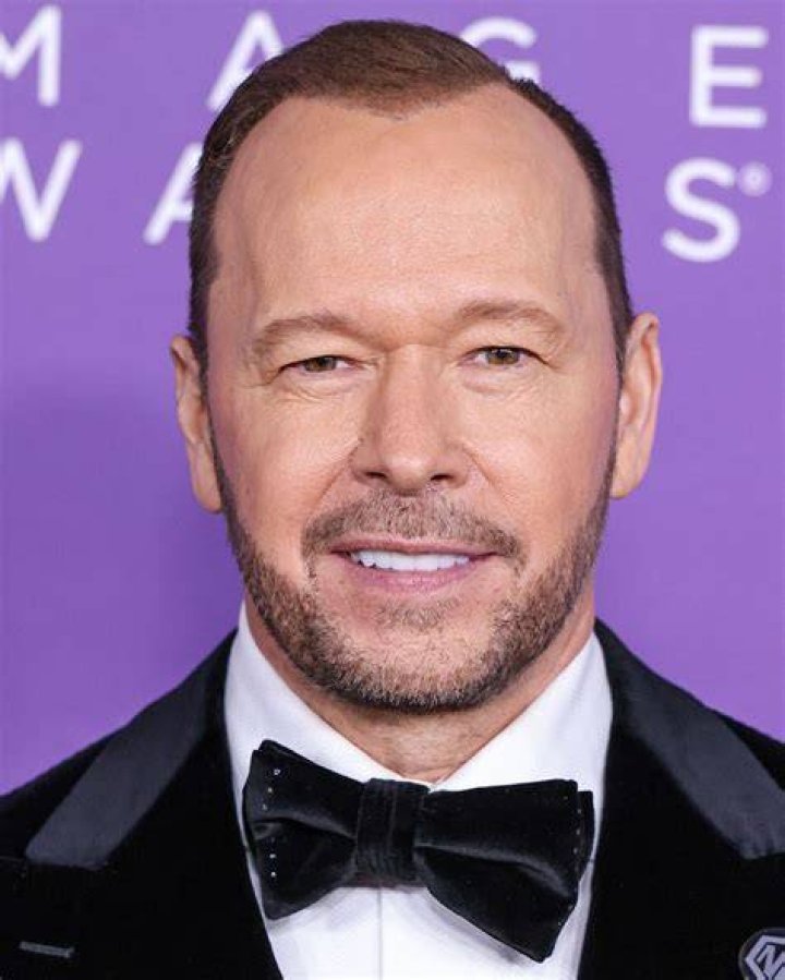 Unveiling Donnie Wahlberg's Love Story: Past And Present Relationships