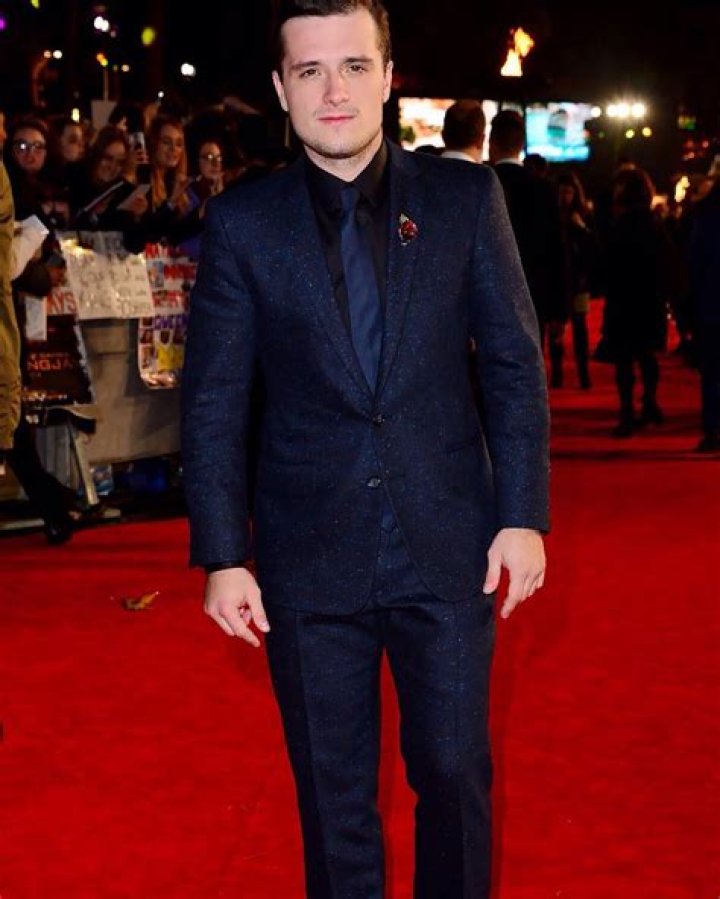 Unveiling Josh Hutcherson's Height: A Comprehensive Guide