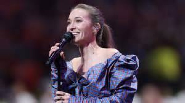 Unveiling Lauren Daigle's Partner And Their Impact