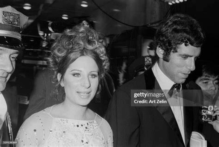 Unveiling The Enduring Legacy Of Elliott Gould And Barbra Streisand