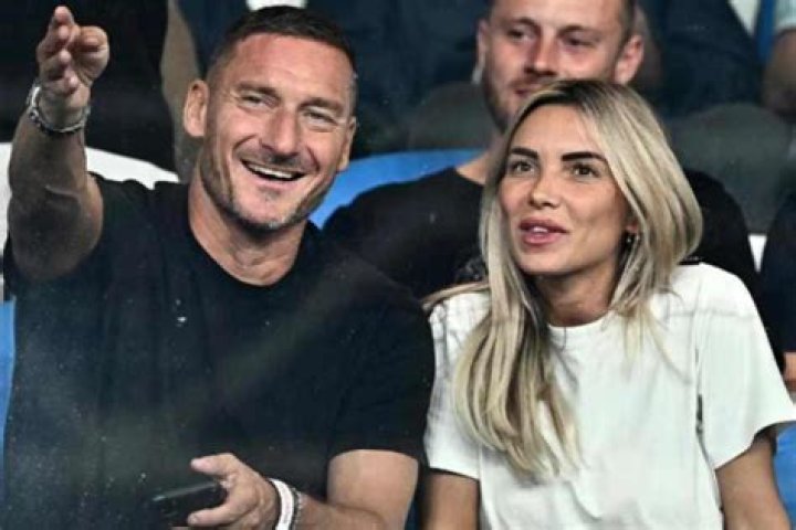 Unveiling The Secrets Of Noemi Bocchi And Francesco Totti's Enchanting Bond