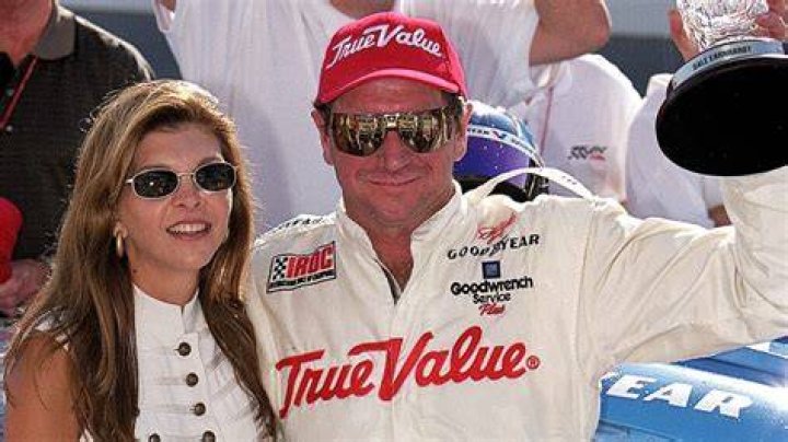 Unveiling The Strength And Impact Of Dale Earnhardt's Wife