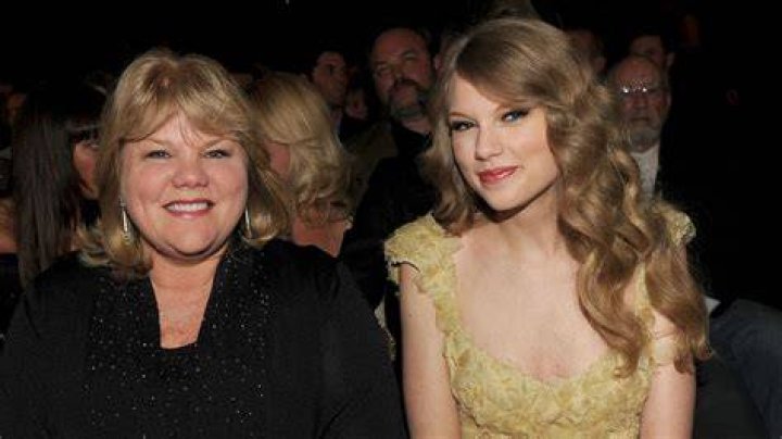 Unveiling The Truths: Taylor Swift's Mom's Cancer Journey And What We Can Learn