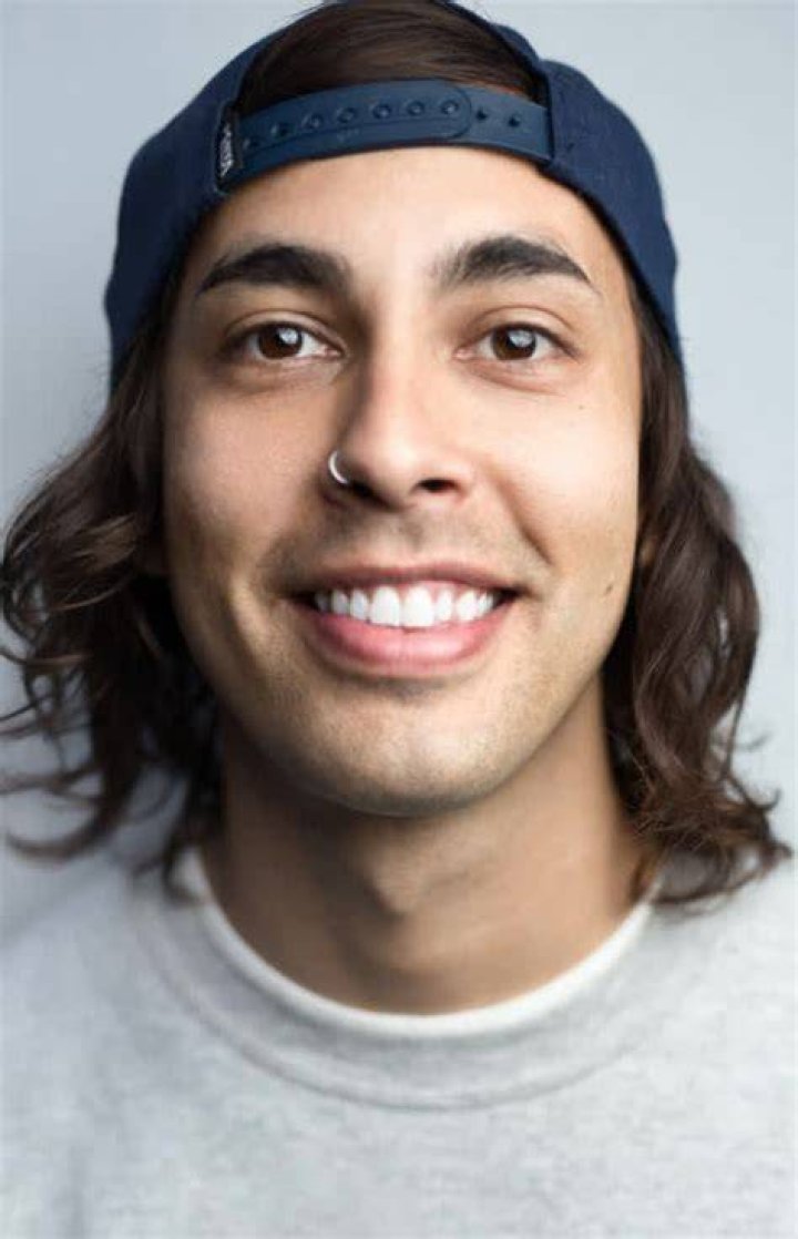 vic fuentes Vic Fuentes Photo (17897262) Fanpop
