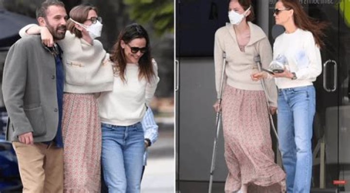 Violet Affleck Is Almost As Tall As Dad Ben Affleck See Photos