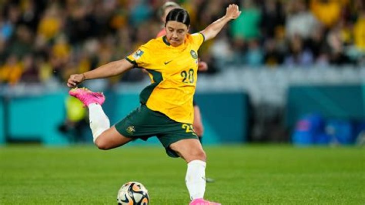 Vote for Sam Kerr to win BBC Women's Footballer of the Year 2020 My