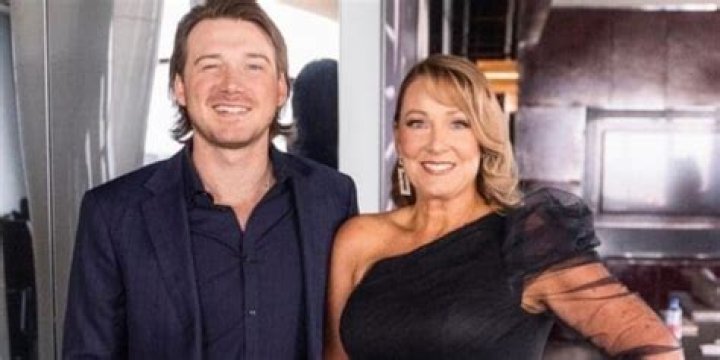 Wallen&rsquo;s Mom Lesli Admits She &ldquo;Cried&rdquo; & Was "Humbled" When She