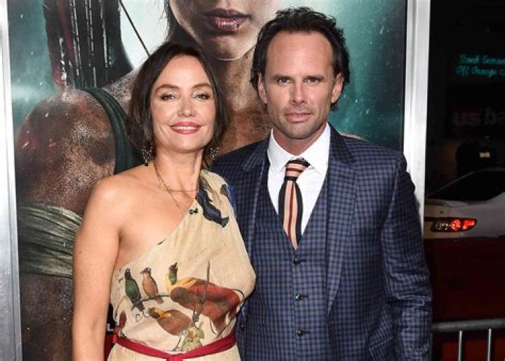 Walton Goggins 2023 Wife, net worth, tattoos, smoking & body facts