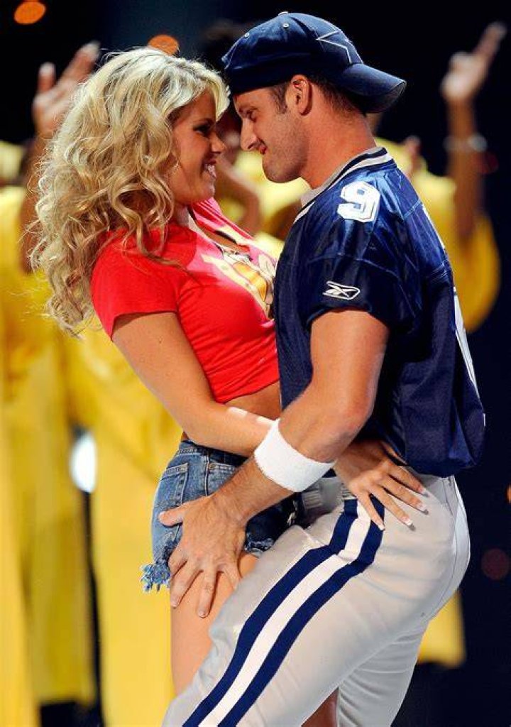 Wedding on the cards for Jessica Simpson and Tony Romo? ·