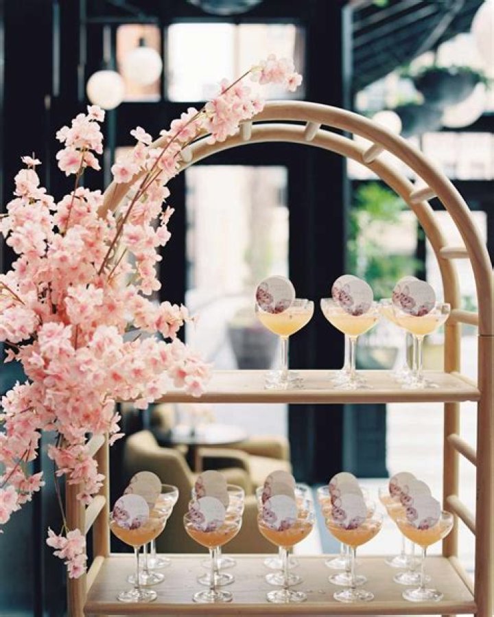 What drinks to have at a bridal shower?
