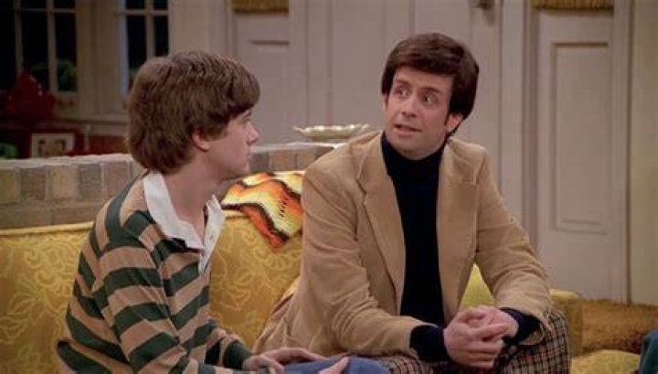 What episode of That 70s Show do they get caught smoking?
