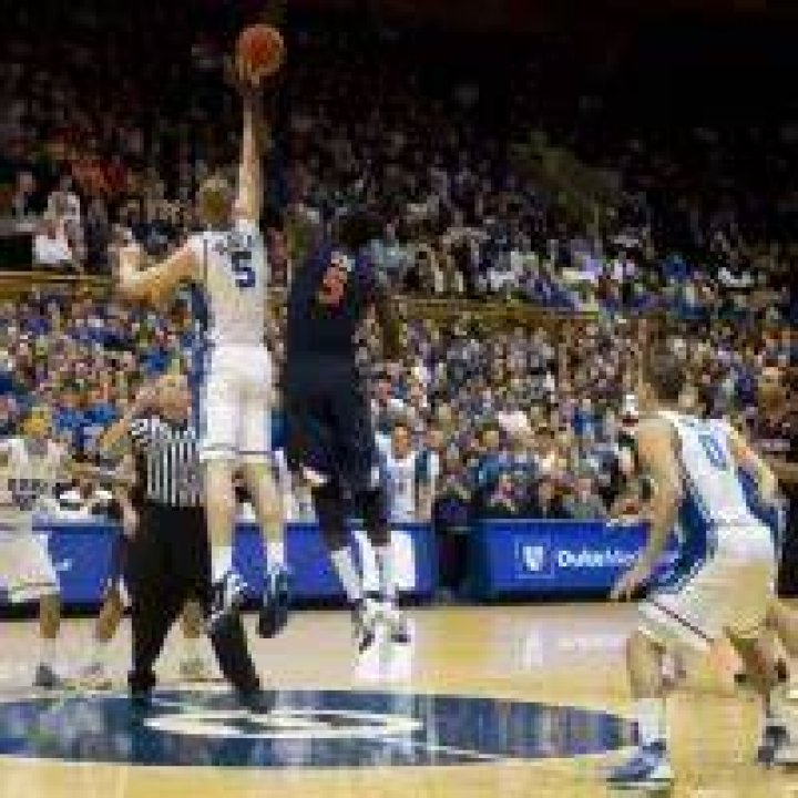 Where did Brian Scalabrine play college basketball?