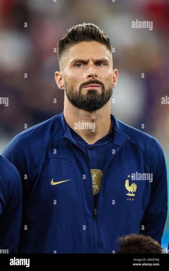 Where does Olivier Giroud live?