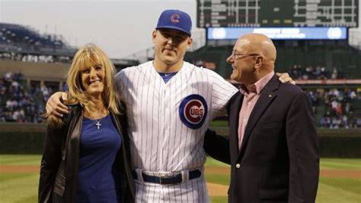Where Is Anthony Rizzo From? His Age, Height, Parents, Wife, Salary