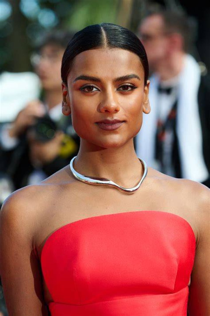 Where is Simone Ashley from? What is her ethnicity? Simone Ashley 13