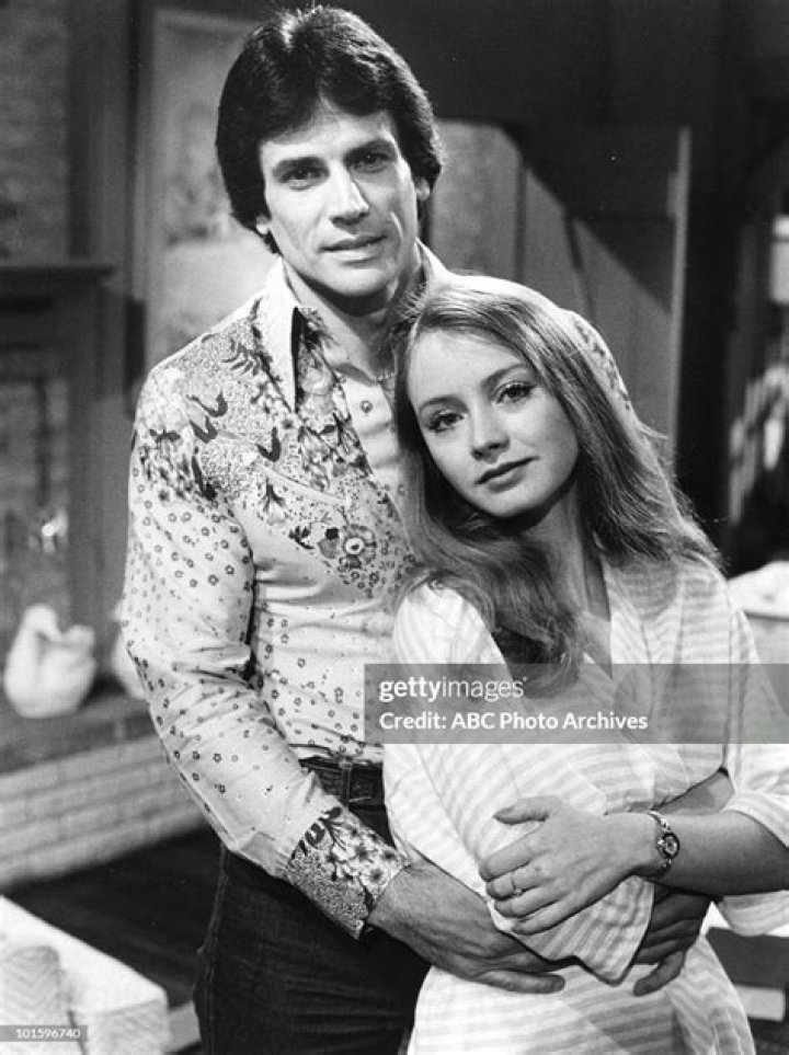 Who is Andrea Evans husband Wayne Massey?