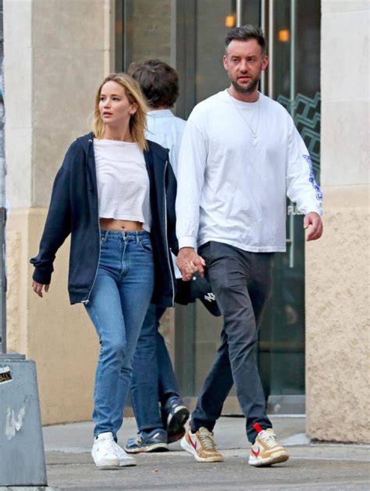 Who Is Jennifer Lawrence Boyfriend in 2024? Is She Married? Creeto
