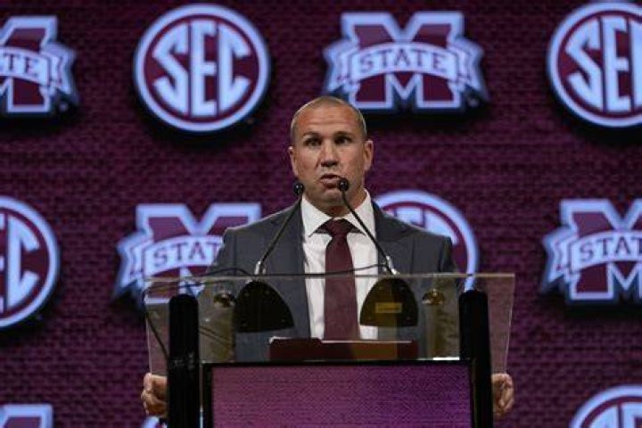 Who is Mississippi State HC Mike Leach's wife, Sharon Leach?