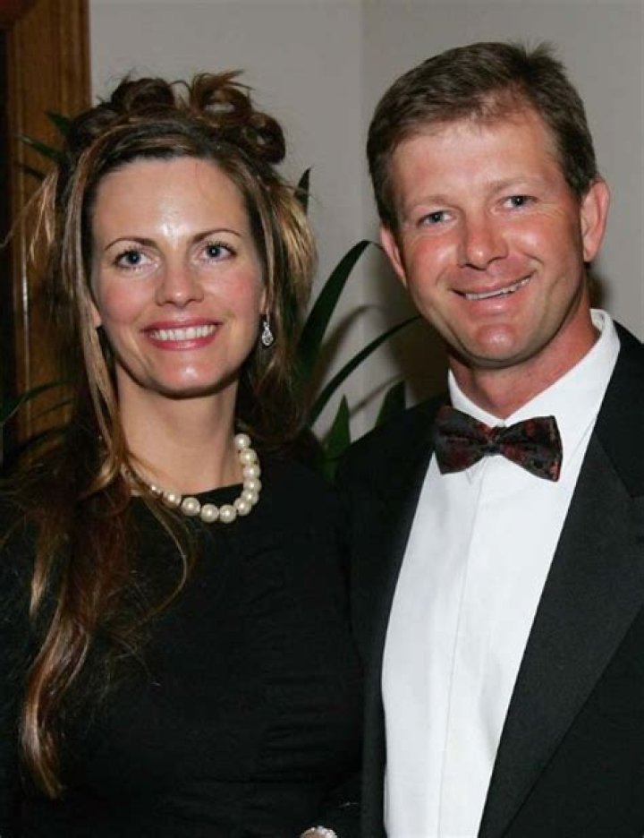 Who is Retief Goosen wife Tracy Goosen?
