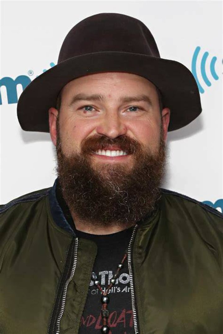 Who Is Zac Brown's Fianc&eacute;e, Kelly Yazdi?