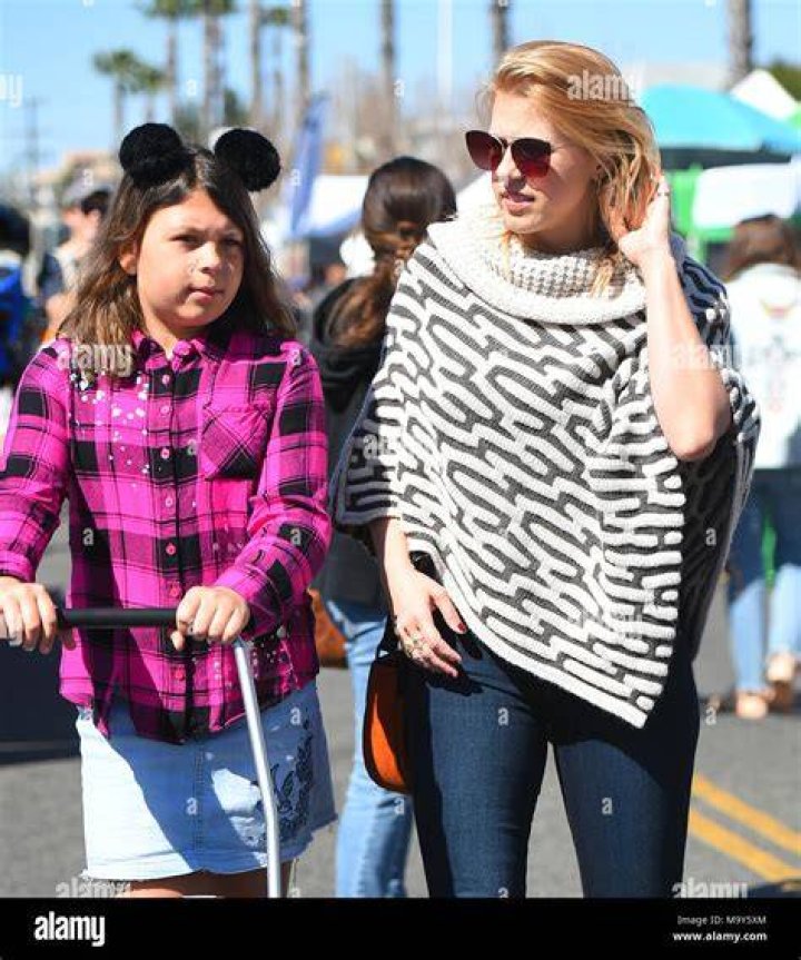 Who Is Zoie Laurel May Herpin, Jodie Sweetin&rsquo;s Daughter?