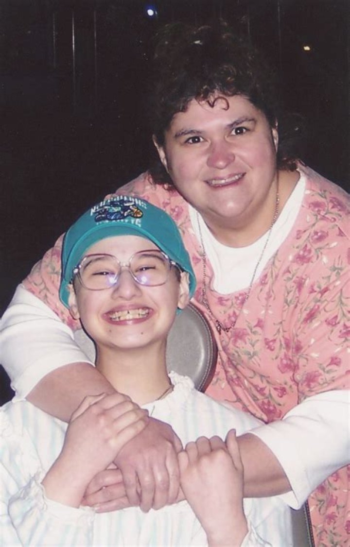 Who was Dee Dee Blanchard? &mdash; GenZHER