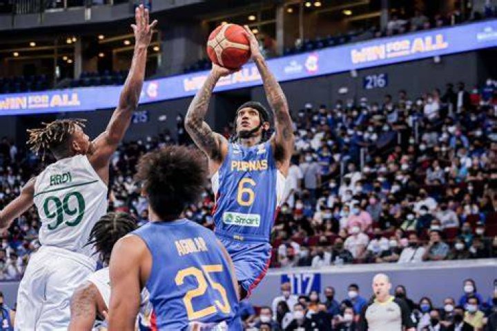 Why is Jordan Clarkson playing for the Philippines at the 2023 FIBA