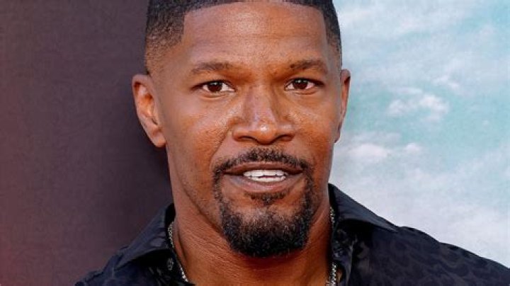 Why Jamie Foxx Let Ed Sheeran Sleep On His Couch TheThings