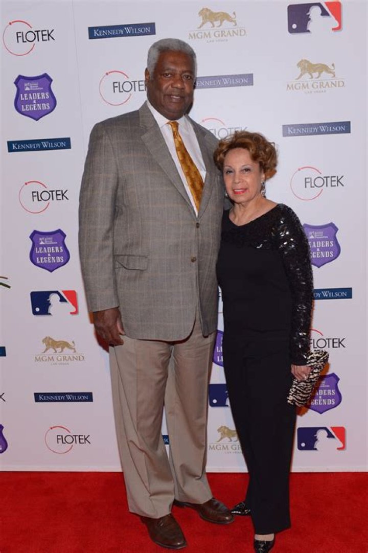 Yvonne Crittenden: Fact About Oscar Robertson's Wife